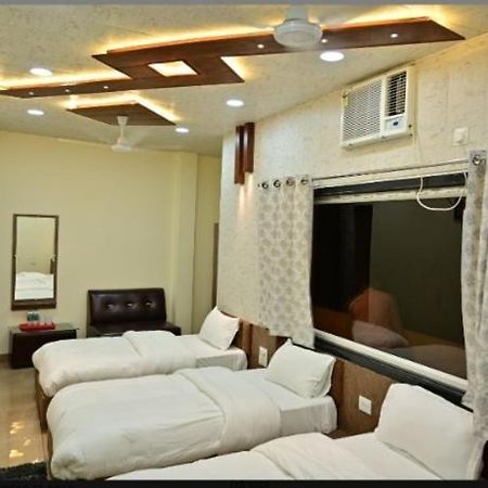 Hotel Raghuveer Inn By Bookingcare Sitapur Muafi Bagian luar foto