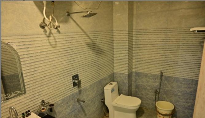 Hotel Raghuveer Inn By Bookingcare Sitapur Muafi Bagian luar foto